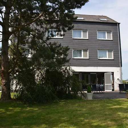 מלון Sulzbacher Hof 3*